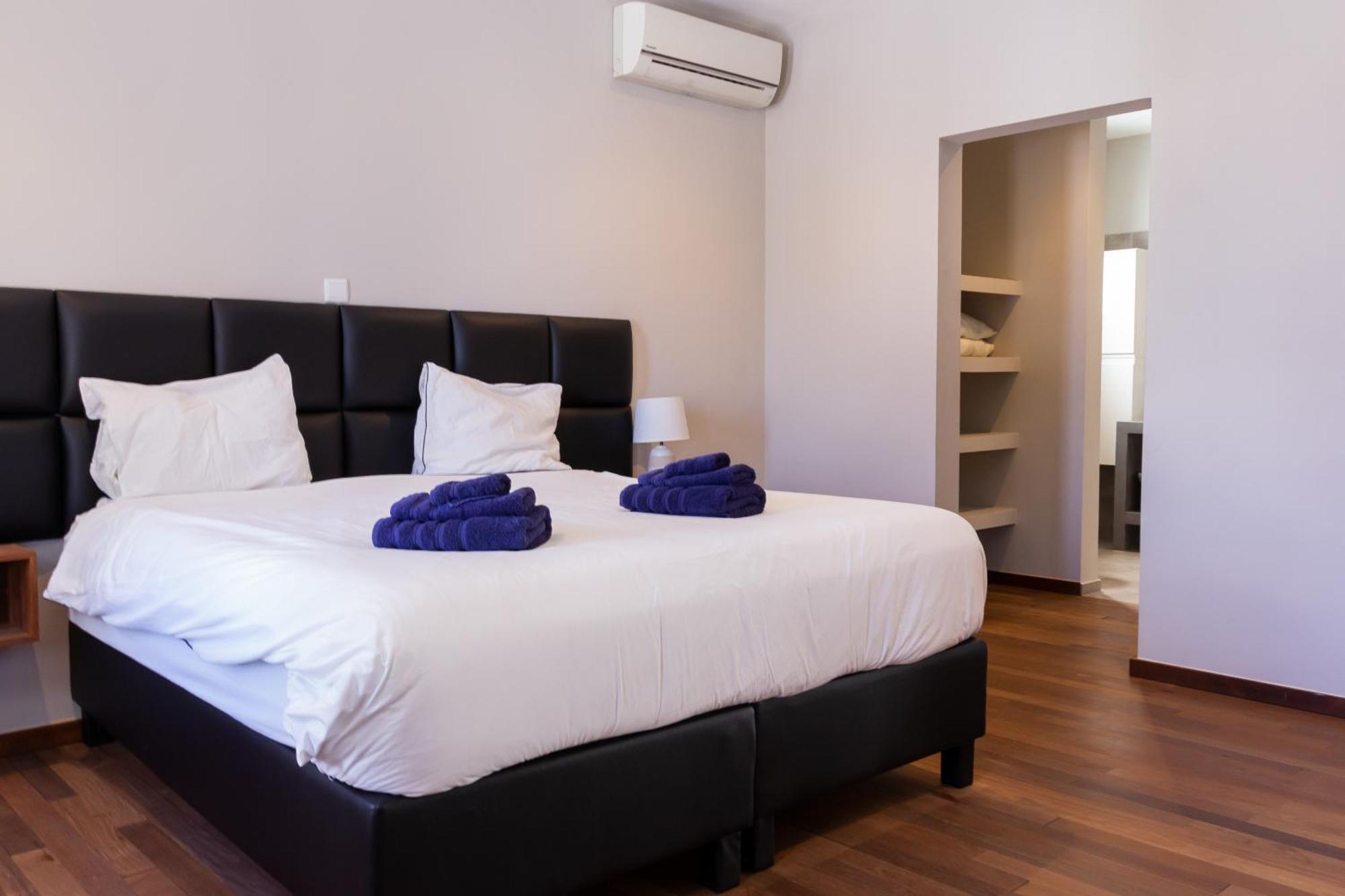 Stylish 4 Bedroom Modern Villa Design, Walking Distance From The Beach Jan Thiel Esterno foto