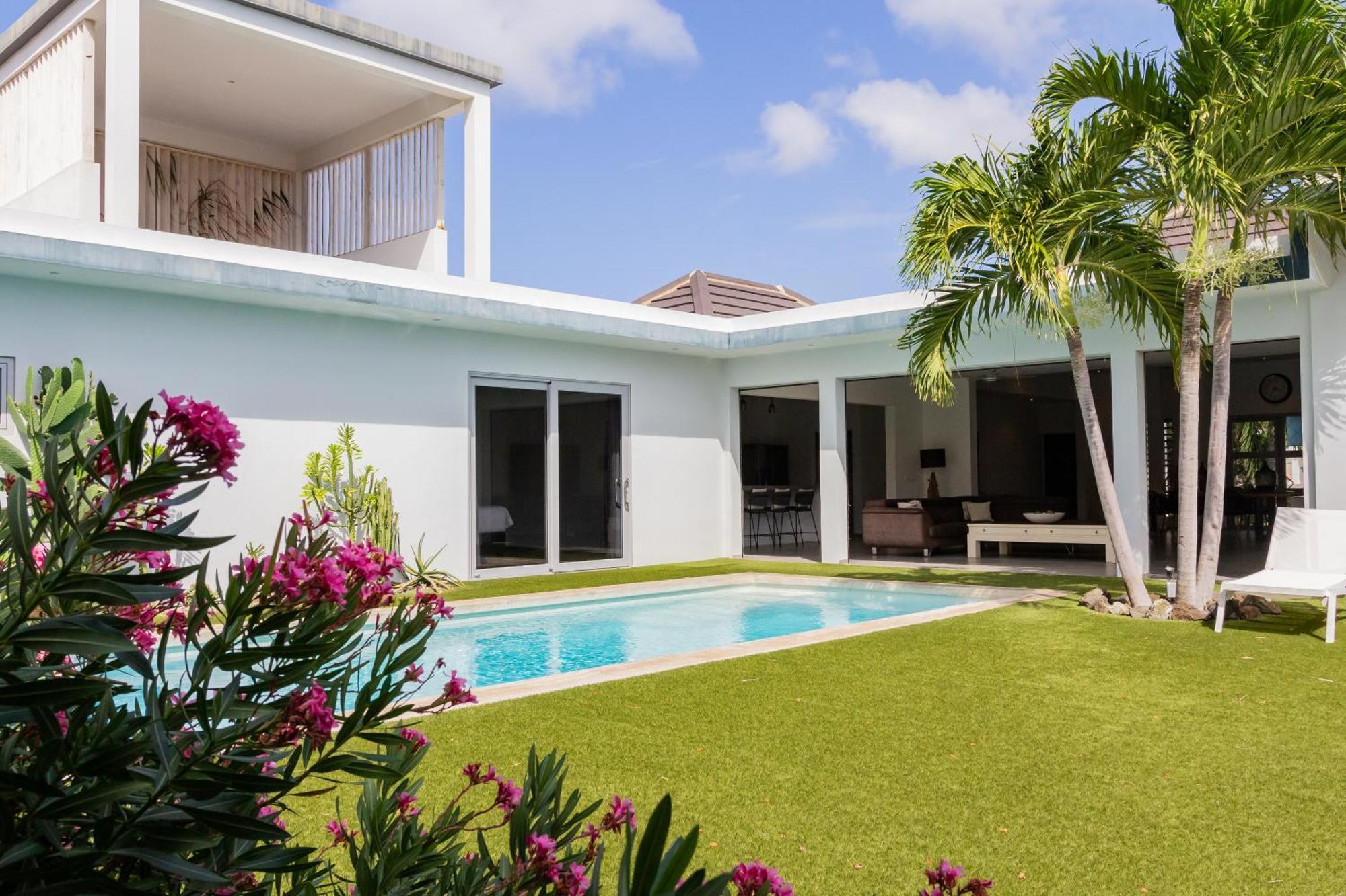 Stylish 4 Bedroom Modern Villa Design, Walking Distance From The Beach Jan Thiel Esterno foto