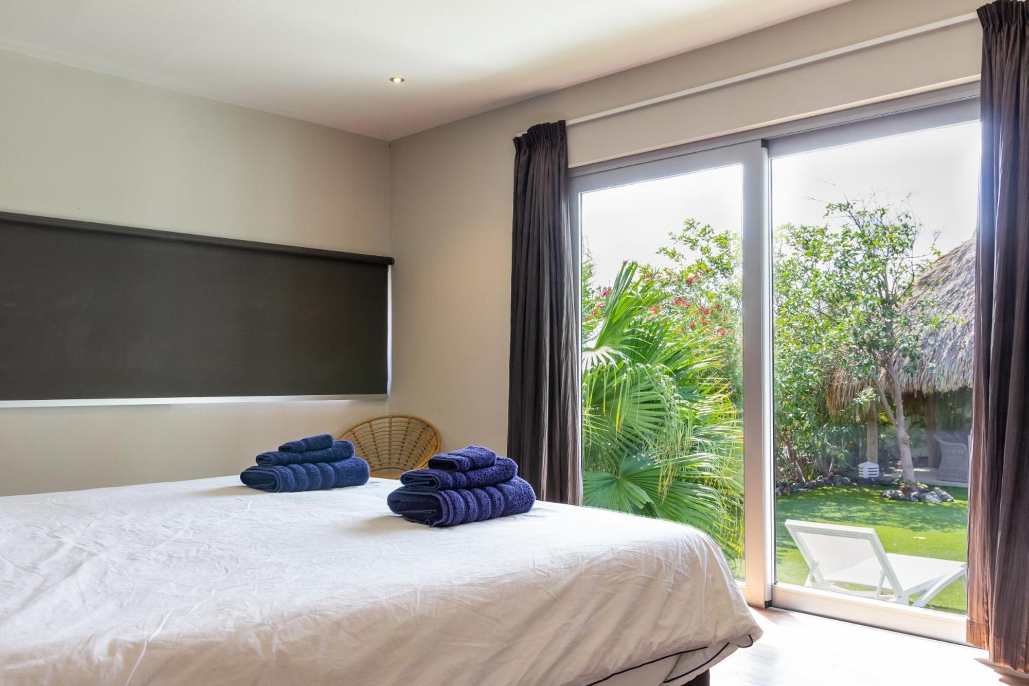 Stylish 4 Bedroom Modern Villa Design, Walking Distance From The Beach Jan Thiel Esterno foto