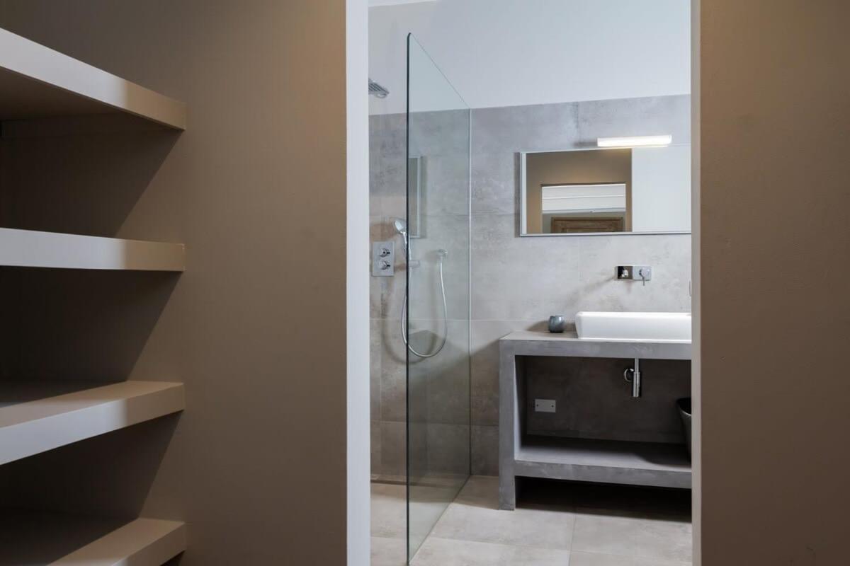 Stylish 4 Bedroom Modern Villa Design, Walking Distance From The Beach Jan Thiel Esterno foto