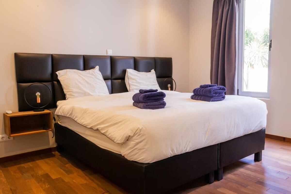 Stylish 4 Bedroom Modern Villa Design, Walking Distance From The Beach Jan Thiel Esterno foto